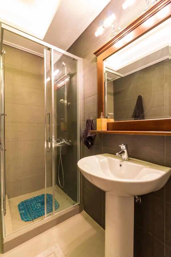 Comfortable&Spacious 2 bdr Apt Atenas Exterior foto